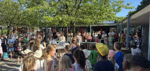 10 Chor Die kleinen Wirbelwinde Frau Seibel